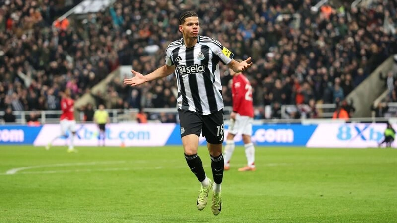 Newcastle vs Man United - Osula gieo sầu cho Quỷ Đỏ
