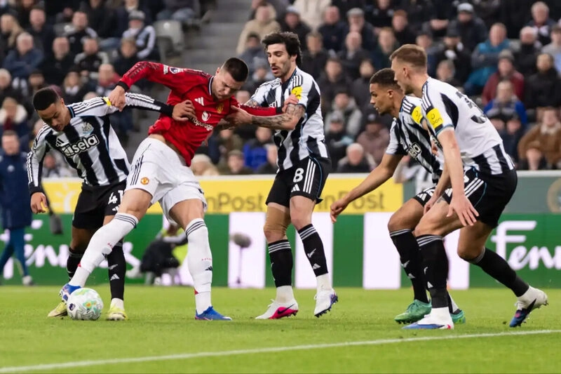 Sesko là cầu thủ Quỷ Đỏ tệ nhất trận Newcastle vs Man United